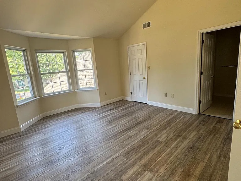 139 Heather Ln — Photo 17