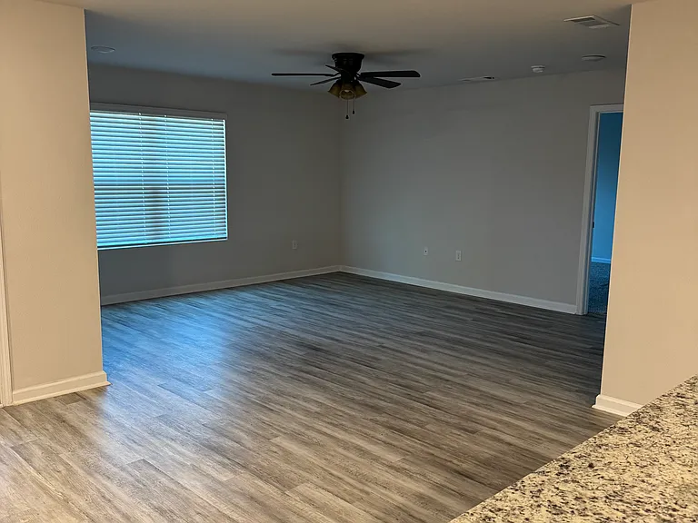 5162 Gaineswood Dr — Photo 10
