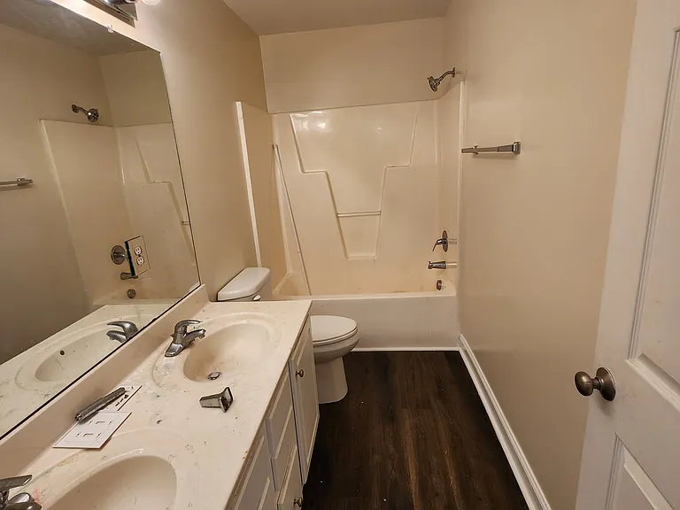 3920A Granada Dr — Photo 7