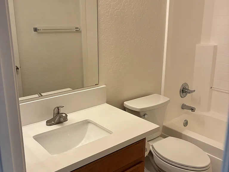 3892 S Tower Ave — Photo 2