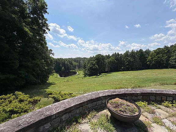 4th image of 52 Moulton Ridge Rd