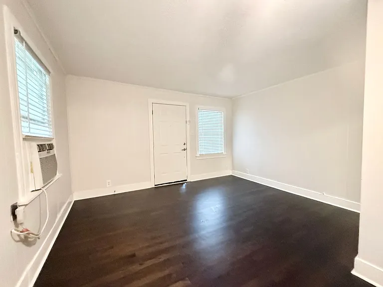 119 Oak Dr — Photo 5