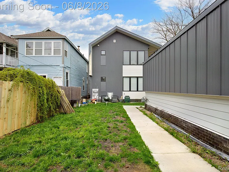 2223 Wabash St — Photo 26