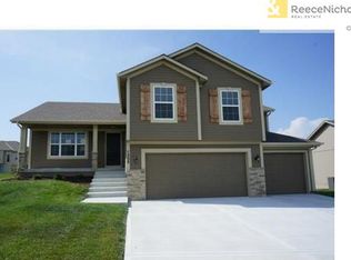 1208 Cooper Dr, Raymore, MO 64083