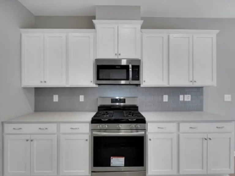 40 Ferryhill Dr — Photo 6