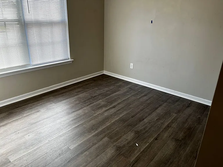 4712 Corena Dr — Photo 7