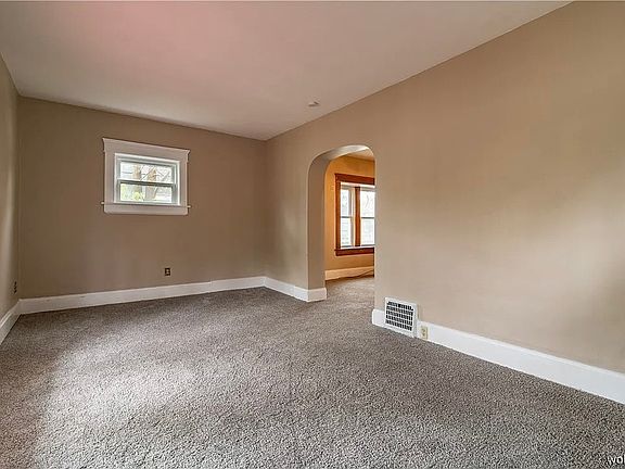 4th image of 125 Dodge Ave #1