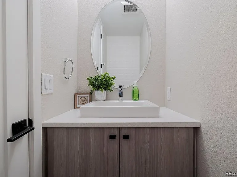 2689 W Bellewood Dr — Photo 11