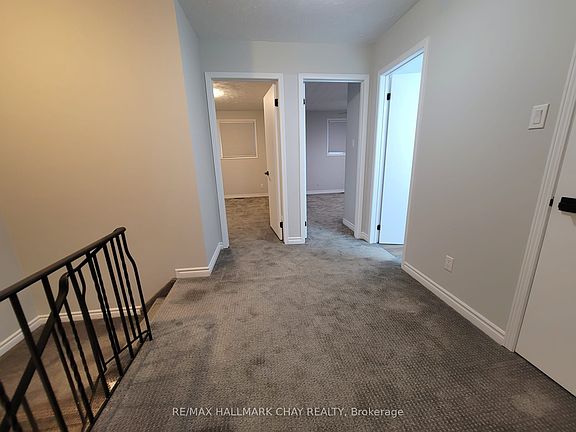 3rd image of 30 Orwell Cres