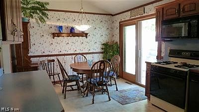 5th image of 26335 Aaron Dr