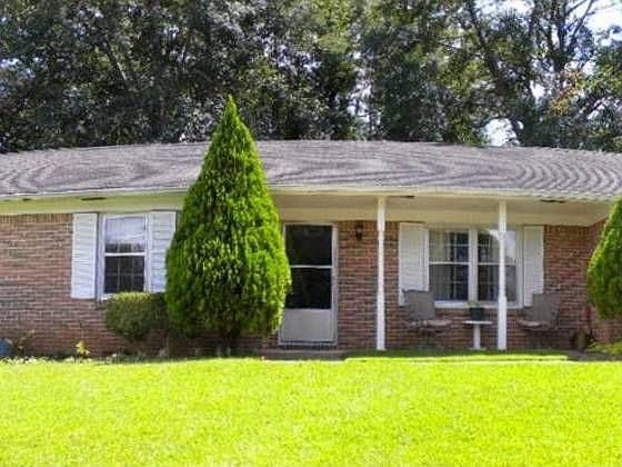 1st image of 605 Brookside Dr