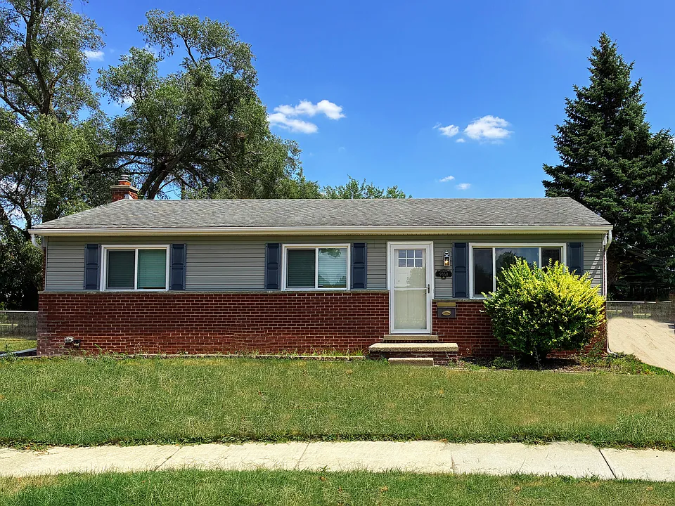 9358 Marie Ct