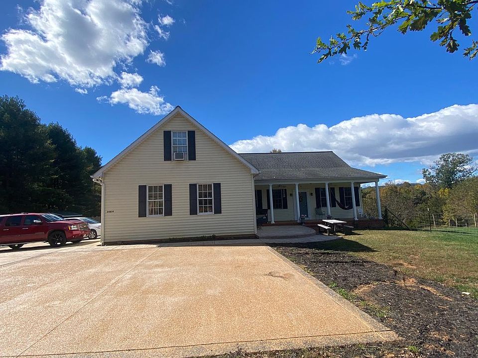 1st image of 24019 Signal Hill Ln