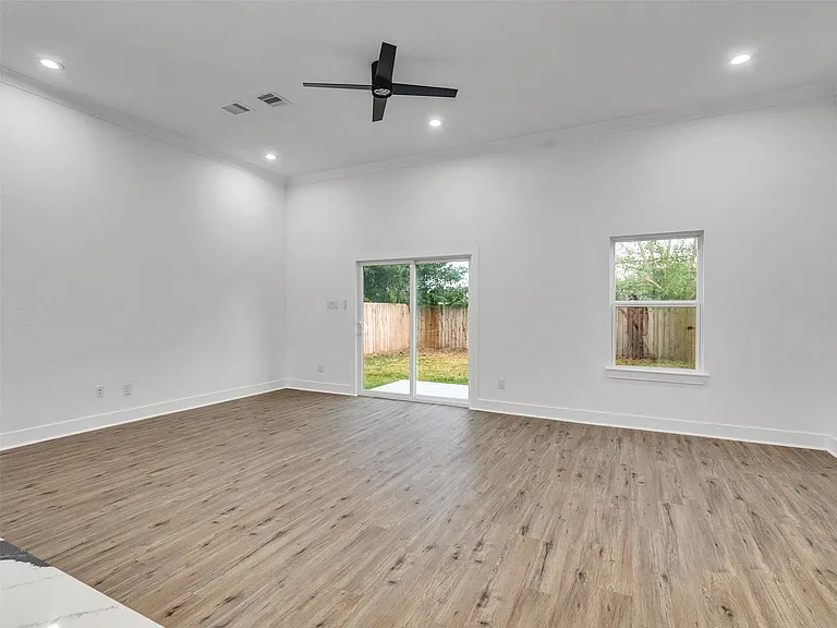 7358 Guadalcanal Rd #A — Photo 18