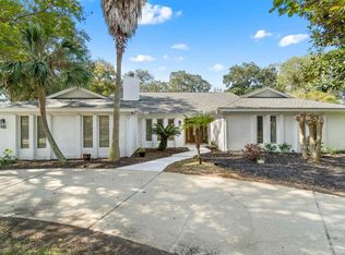 86 Chanteclaire Cir, Gulf Breeze, FL 32561