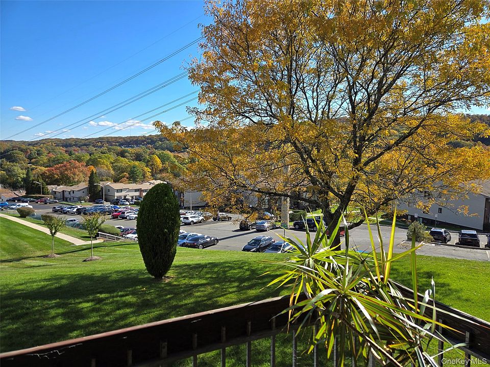 1st image of 174 Country Club Lane