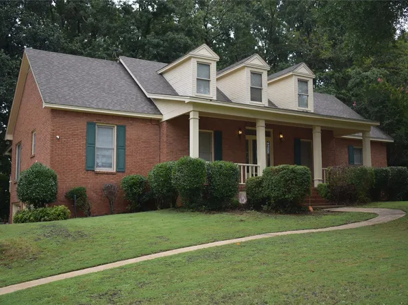 86 Creek Dr, Montgomery, AL 36117