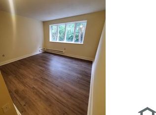 75 Martin Luther King Dr #19, New Britain, CT 06051