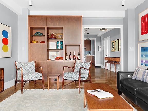 4th image of 135 Eastern Pkwy APT 13G