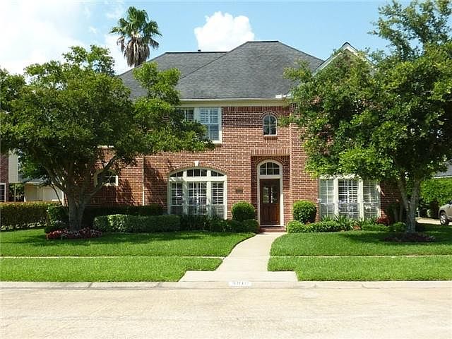 1st image of 4910 Hillswick Dr