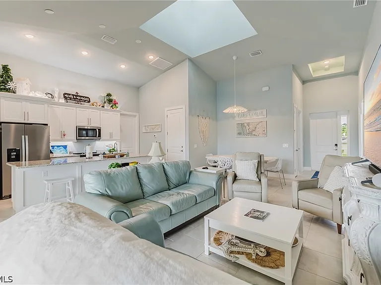 5310 Cocoa Ct — Photo 5