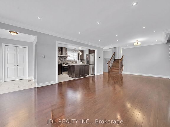 4th image of 53 Southdale Dr