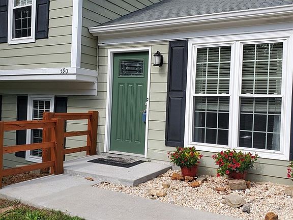 4th image of 590 Indian Mill Ct