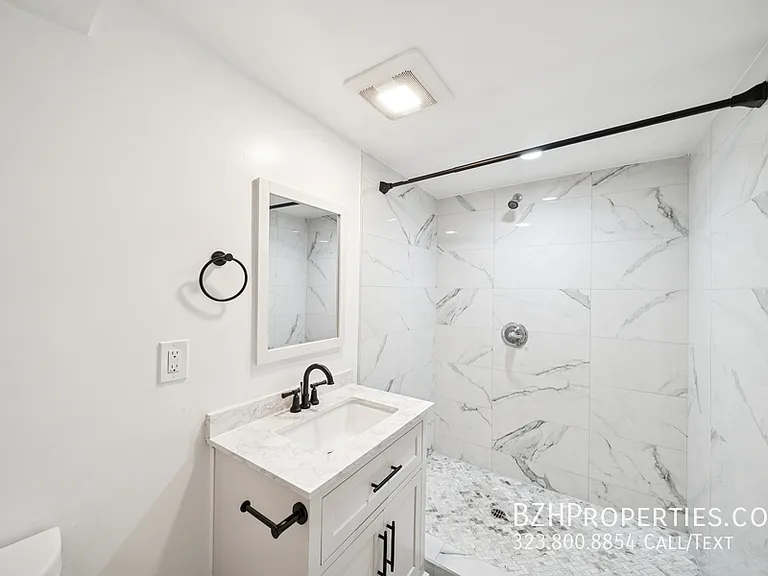 1267 Vin Scully Ave — Photo 8