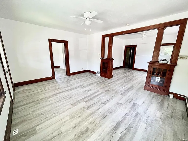 1623 Main St — Photo 3