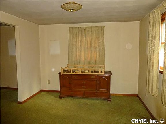 5th image of 5843 Sutton Dr
