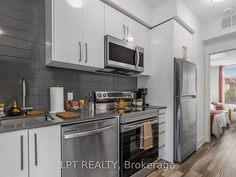 6065 McLeod Rd #213 — Photo 8