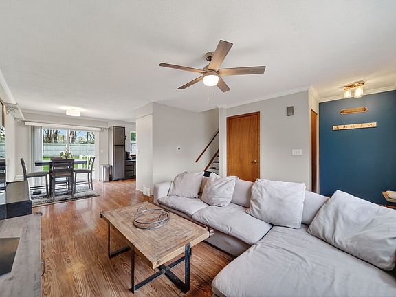 4th image of 9921 Holly Dr