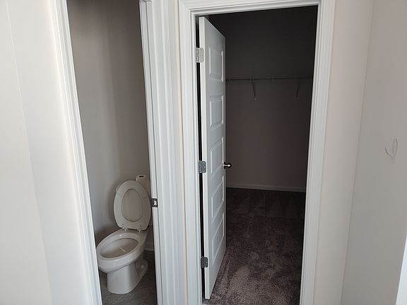 5th image of 19 Sonoma Dr