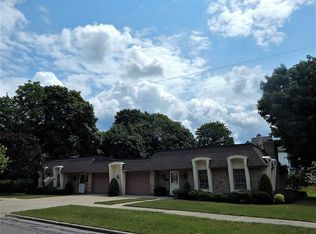 710 Bay St, Petoskey, MI 49770