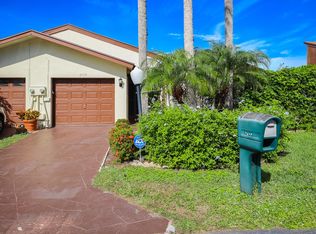 6759 Kramer Ln, Lake Worth, FL 33467