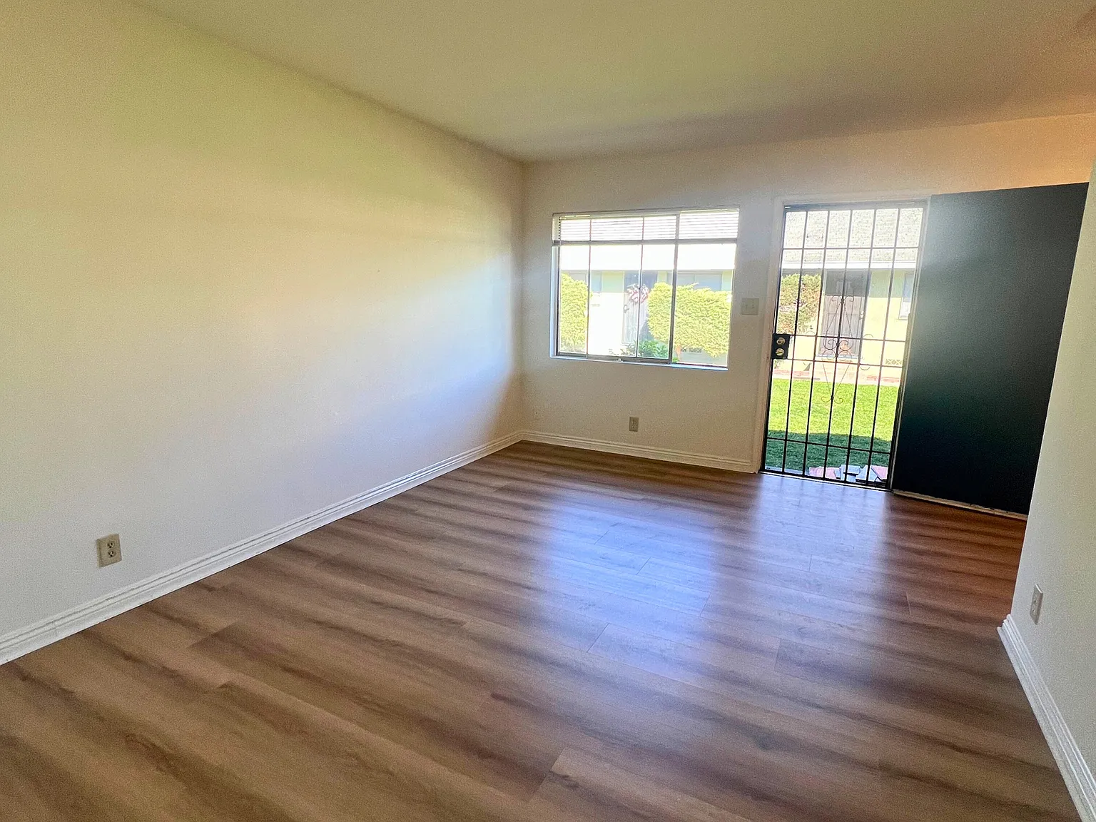 1426-1438 W. Summit St. Long Beach, CA 90810 — Photo 4