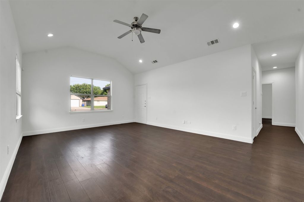 4902 Rimwood Dr, Balch Springs, TX - View 4
