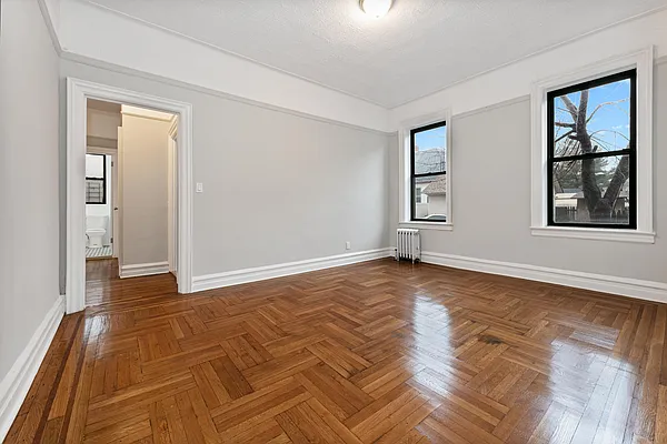 Rented by MNS | media 1