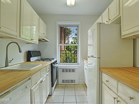 3rd image of 1815 Foster Ave #3G