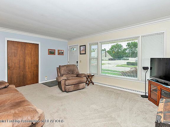 3rd image of 1328 Boynton Dr
