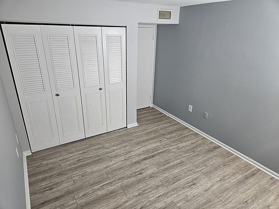 5th image of 23 Canterbury Sq APT 202