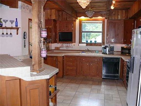 4th image of 18801 Brooker Creek Dr