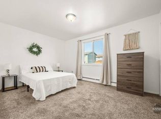 5820 E 4th Ave APT B, Anchorage, AK 99504