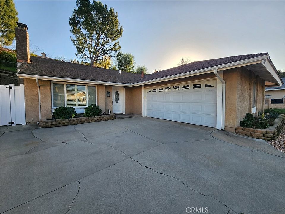 1st image of 3715 Whirlaway Ln