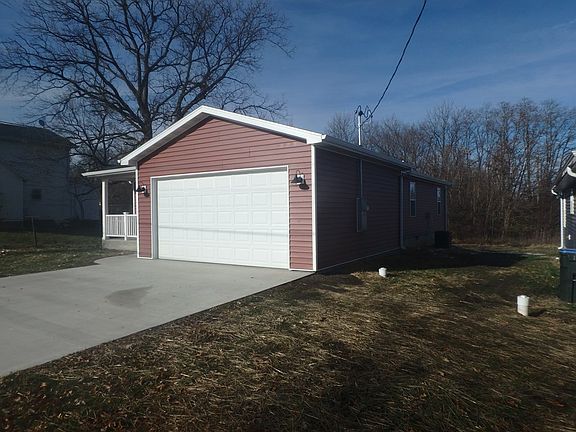 4th image of 1001 E Cottonwood St