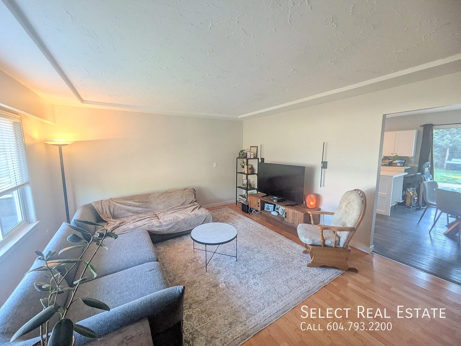 3 bed, 1200 sqft, $2,395 — Photo 2