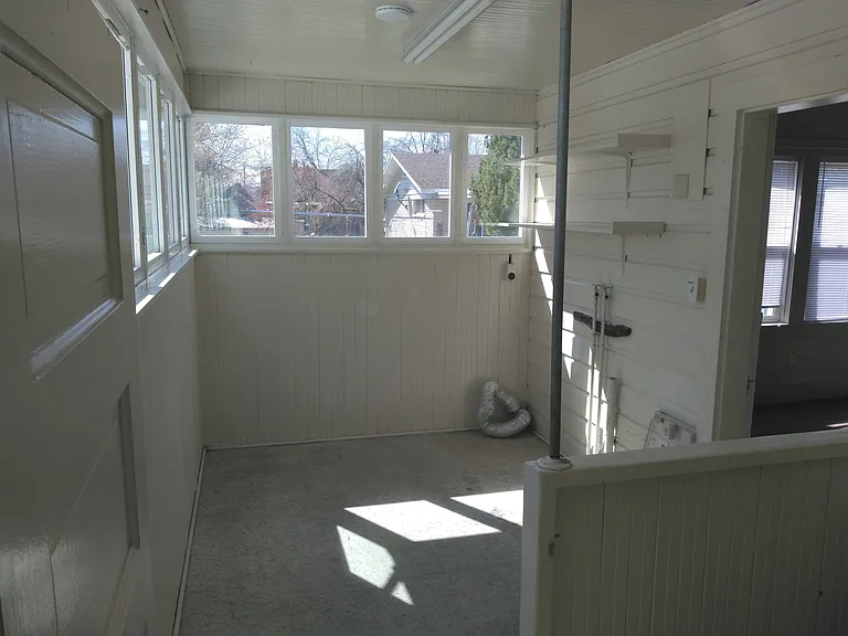 454 W 200 N — Photo 9