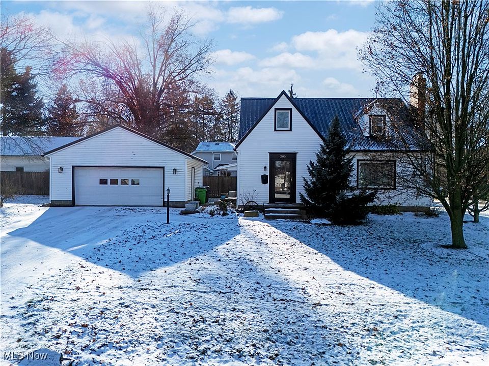 1st image of 205 Ihrig Ave