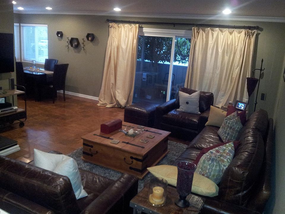 1st image of 389 Cliff Dr APT 8