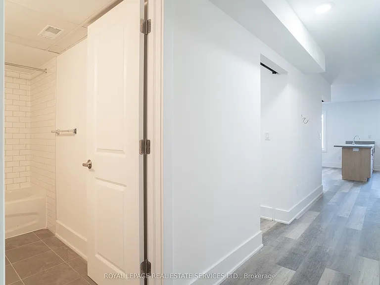 1106 Saint Clair Ave W #2B — Photo 8